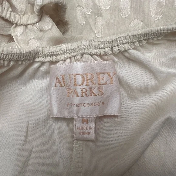 ✨ Audrey Parks + Francesca’s Cream Dot Mini Dress - Picture 8 of 8